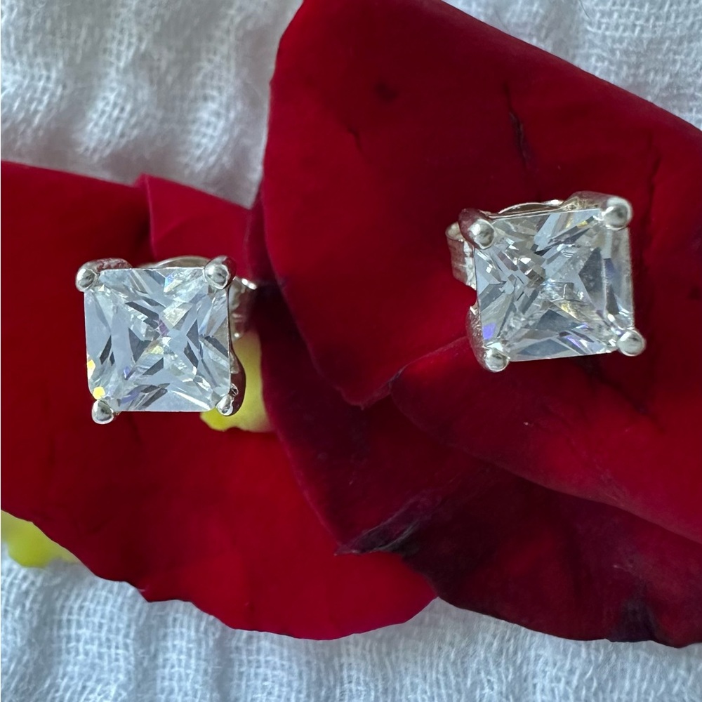 Silpada   Sterling Silver 925  Square cubic zirconia earrings